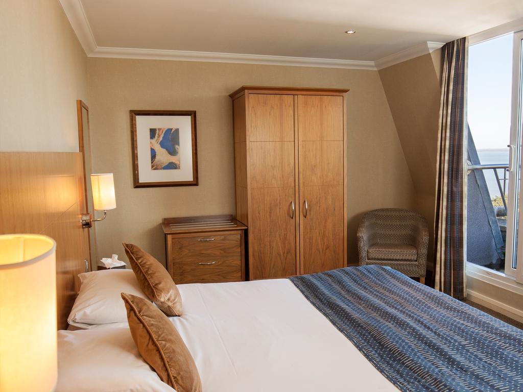 Harbour Heights Hotel Пул Экстерьер фото