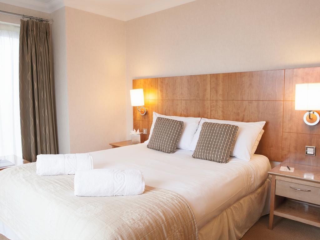 Harbour Heights Hotel Пул Экстерьер фото